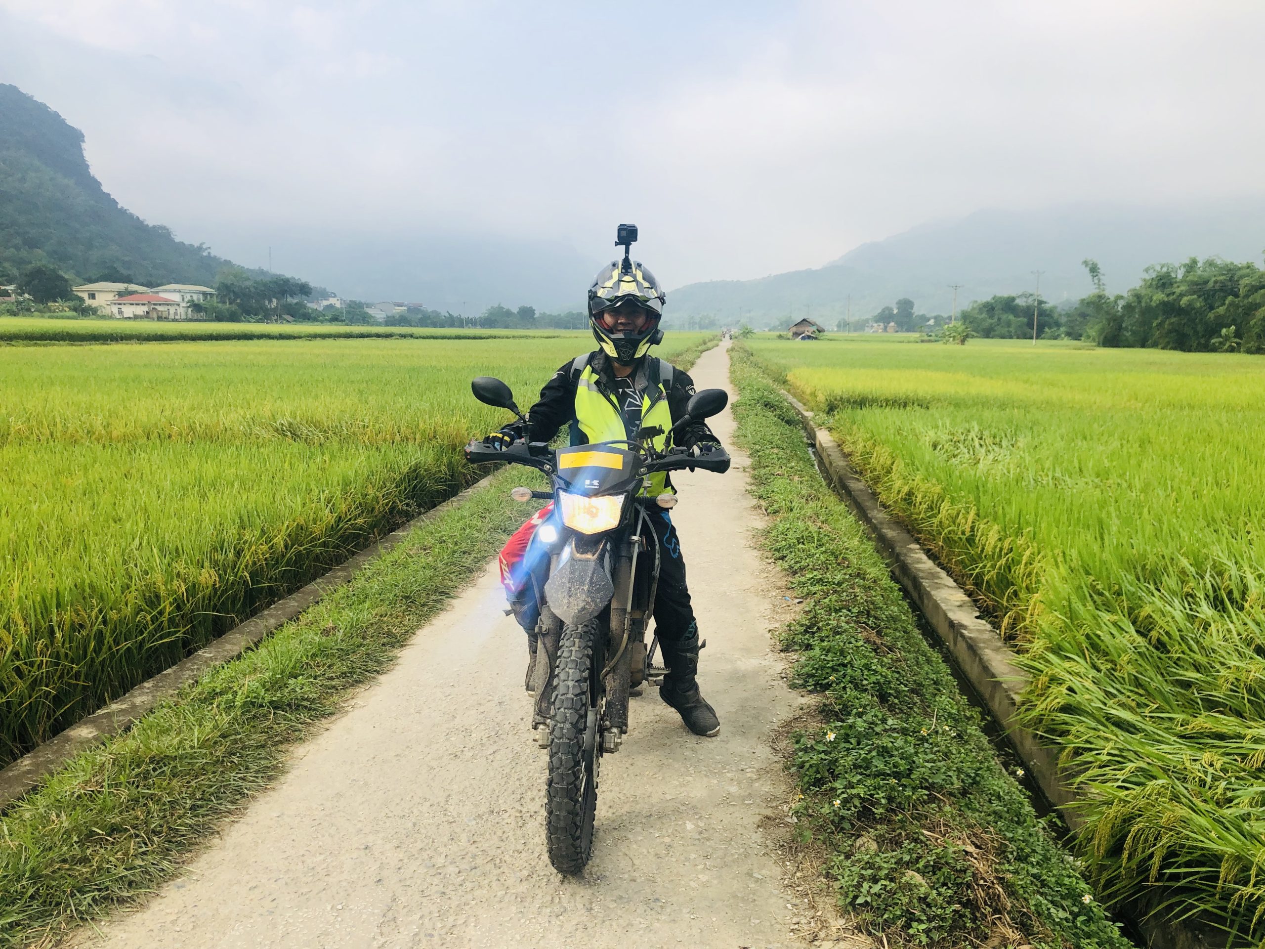 Best guide to ride motorbike in Vietnam 