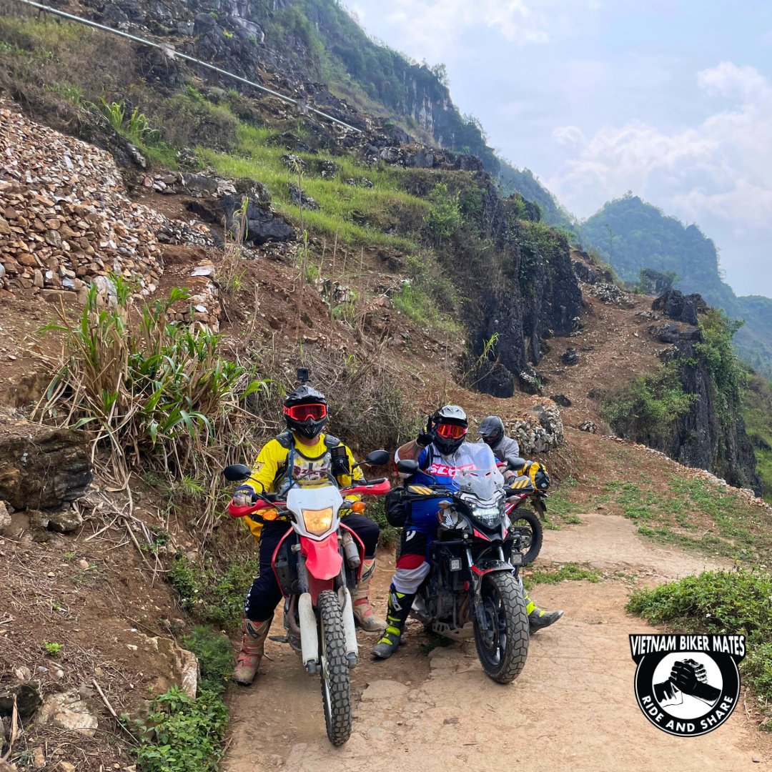 explore Ha Giang, north vietnam by motorbike