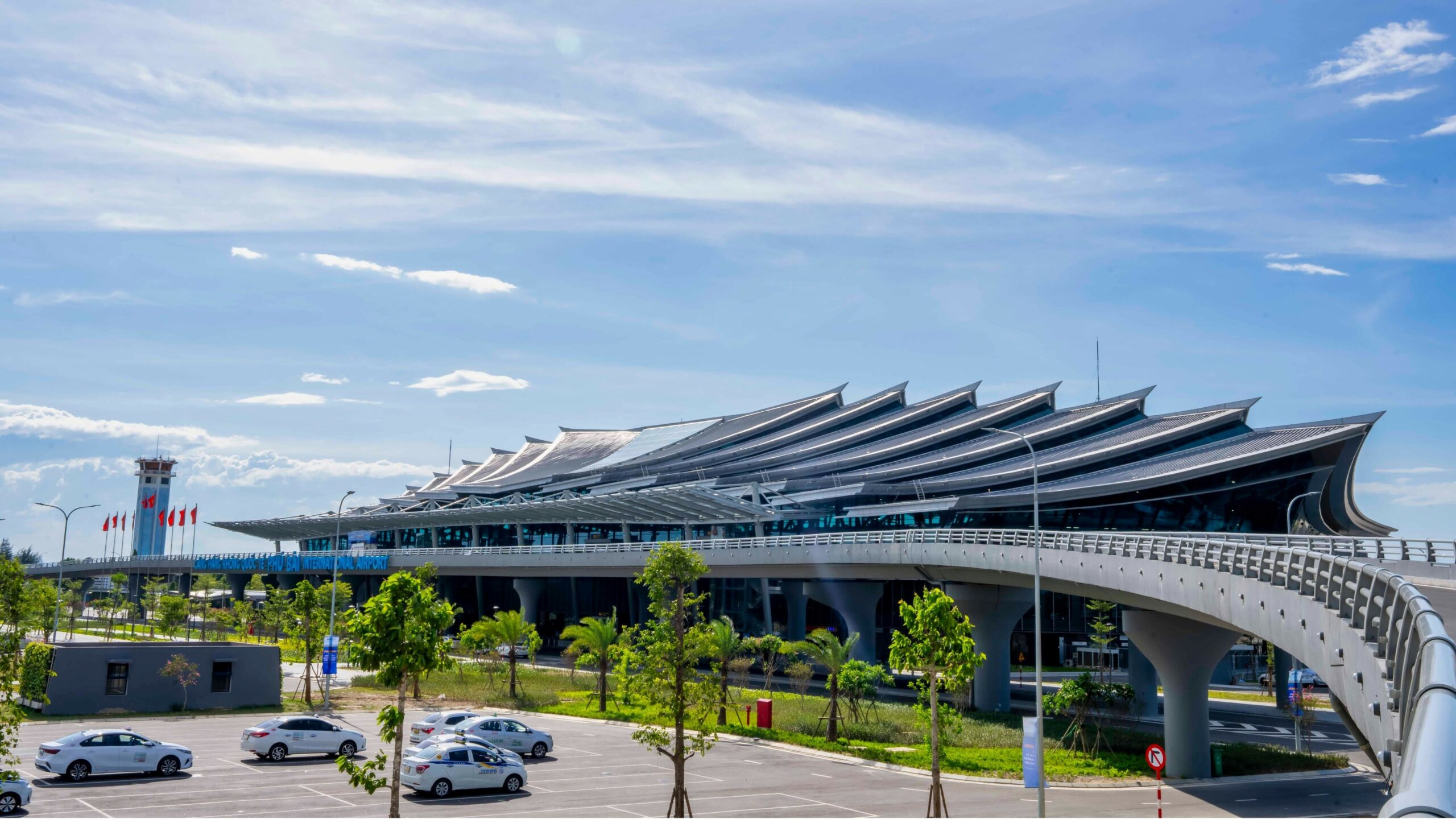 unique architecture of Vietnam international airports